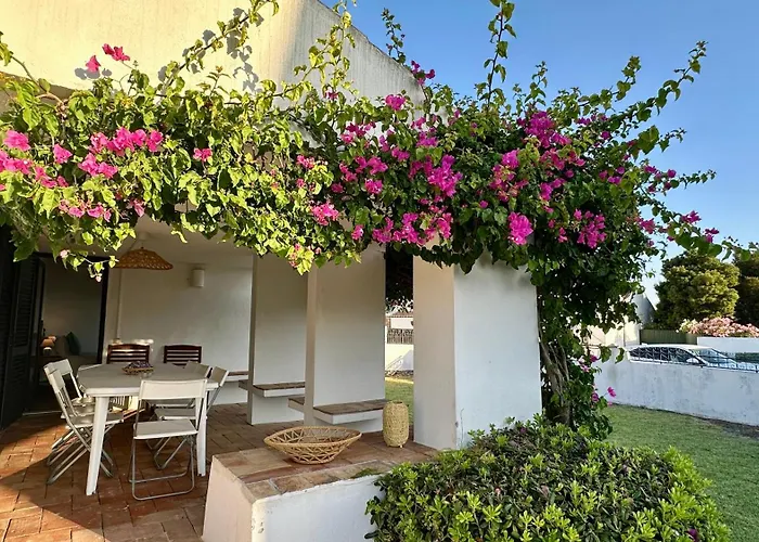 Gemini - Private Pool - 9 Guests -
