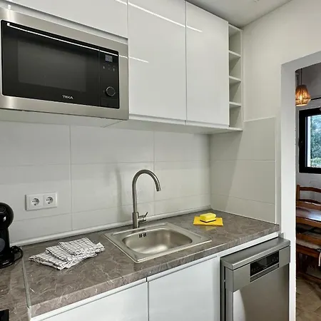 Gemini - Private Pool - 9 Guests - *